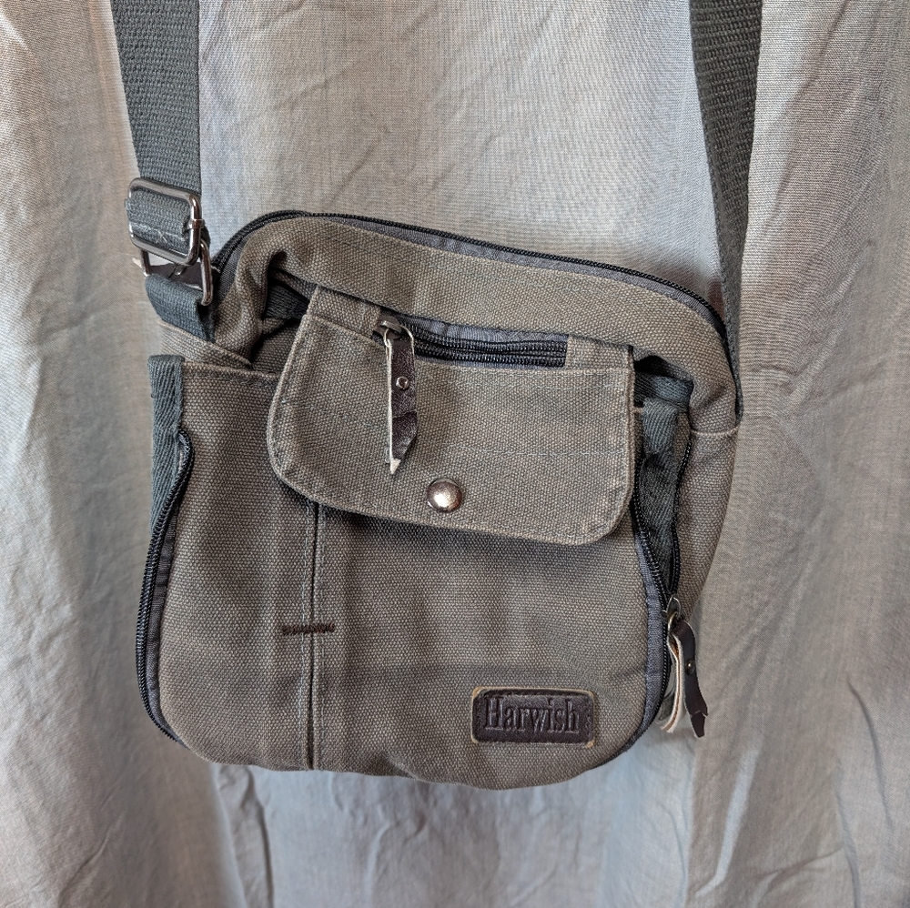 Harwish Gray Men's Crossbody Bag